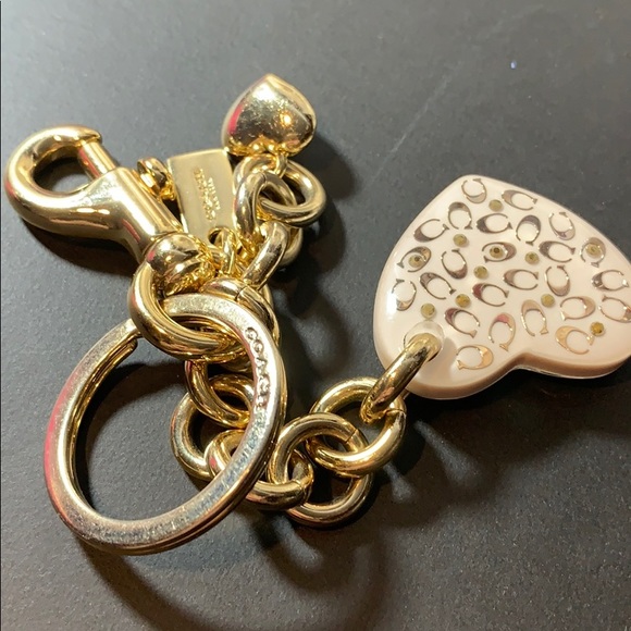 Coach keychain resin heart gold white w box euc - Picture 4 of 7